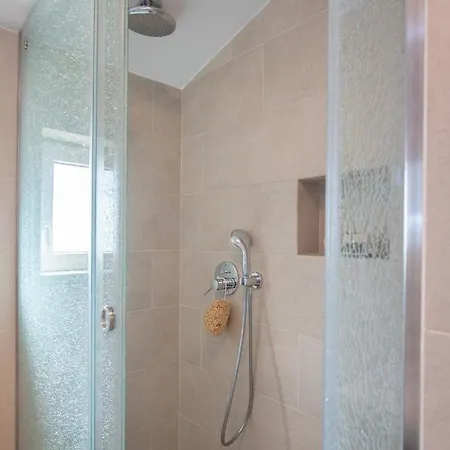 公寓 Apartvilla Pag