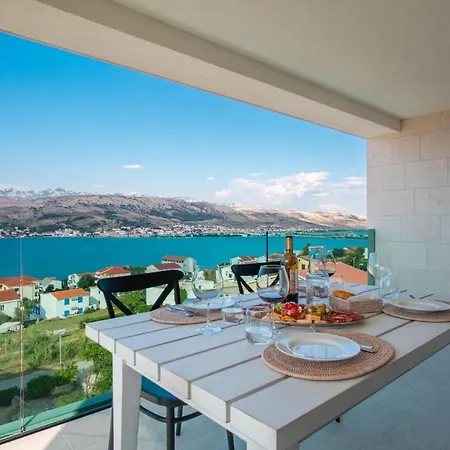 Apartvilla Pag * Pag Town