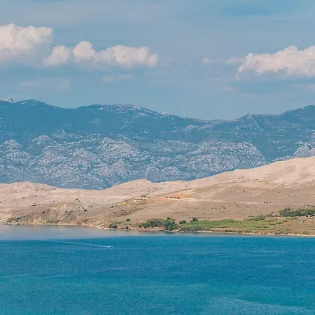 Apartvilla Pag * Pag Town