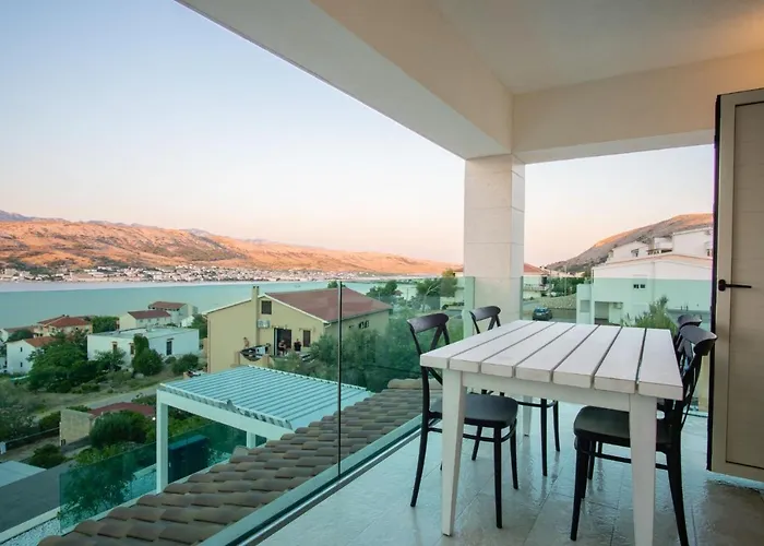Apartvilla Pag * باغ