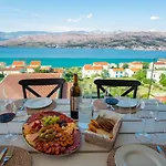 Apartvilla Pag Apartamento Pag Town