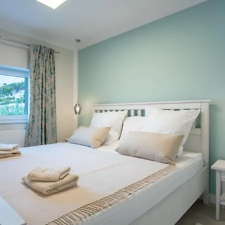 Apartvilla Pag * Pag Town