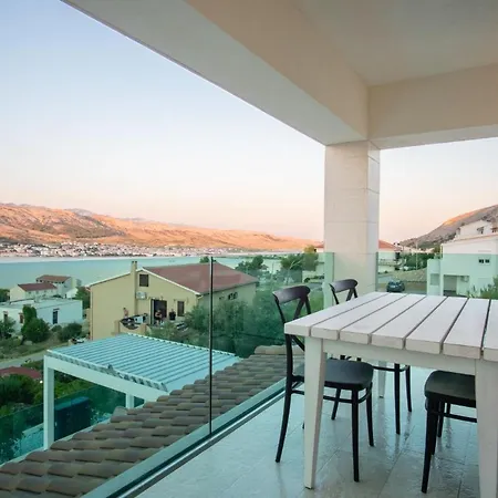 Apartvilla Pag * Pag Town